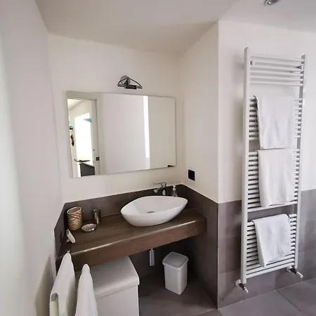 Holiday home Casa Belvedere Bogliaco